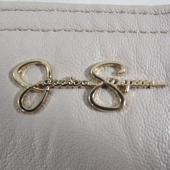 Jessica Simpson Cream Clutch Bag - Picture 2 of 7